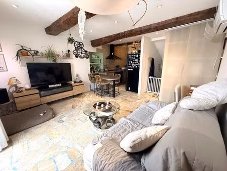 maison entièrement rénové de 84m² au cœur village historique de roquebrune-sur-argens !