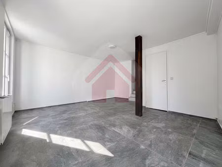appartement 2 pièces - 46 m² - centre ville dourdan