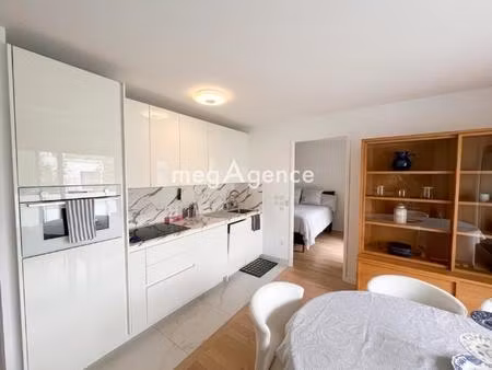 le chesnay – superbe 2 pièces meublé avec balcon et parking – toutes charges comprises