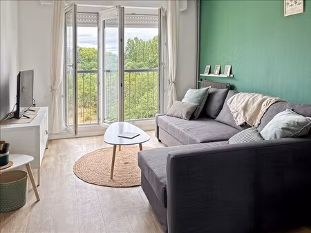 appartement - 6ème étage - 77 43 m2 - 4 pièces - meublé