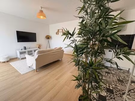 appartement - 3ème étage - 47 m2 - 2 pièces - meublé