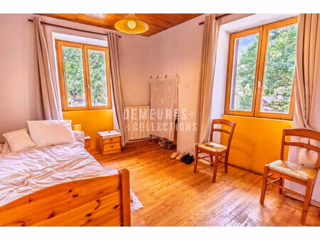 maison de caractère à rénover – 150 m² au coeur de bourg-s
