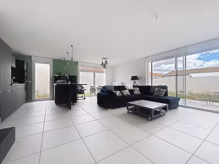 joli plain pied à ferrieres  très contemporain  2 suites- 3 pièce(s) 82.72 m2 classe a !