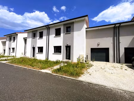 maison individuelle + garage et jardin