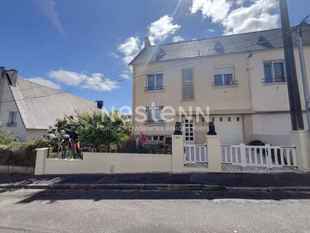 landerneau - proche centre ville - maison de 6 pièces avec 4 chambres