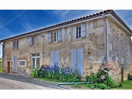 longère de charme de 123m2 à rénover   vue degagee – potentiel gîte touristique