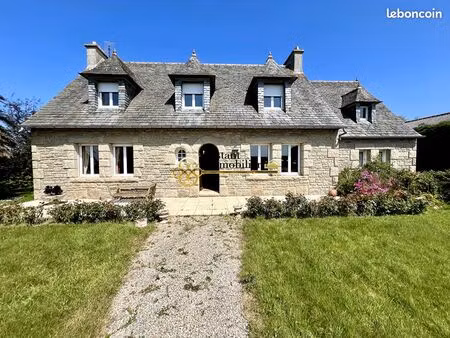 propriété 6 pièces 146 m²
