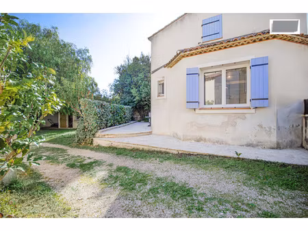 port du brusc - maison t5 de 100m2 sur parcelle de 206m2