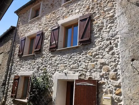 située dans le charmant village d’aunat