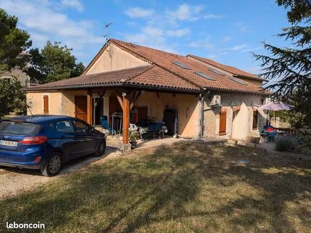 a louer maison t4 cezan