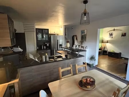 appartement t3/t4 de 66 m² – traversant – soupetard