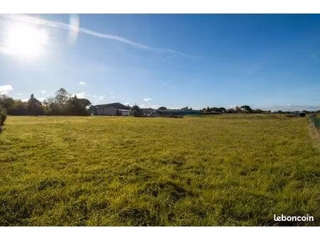 terrain 1240 m2 saint jory