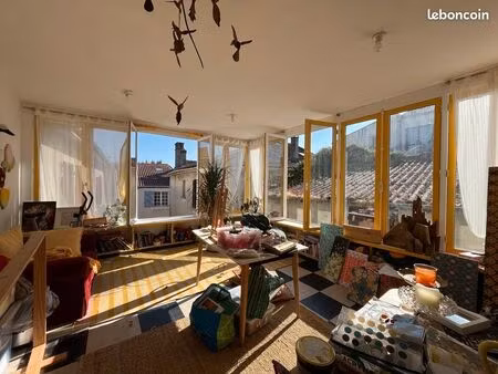 immeuble 444 m² condom