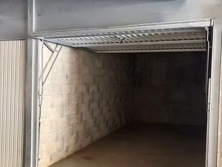 garage sécurisé dans résidence centre ville