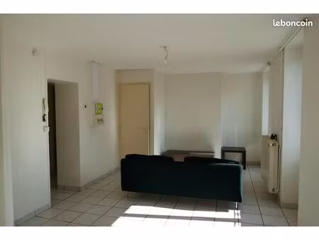 appartement t3proche lycée jeanne d'arc et facs