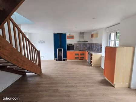 loue maison combourg