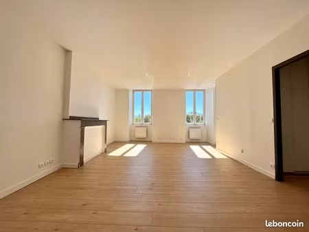 a louer beau t4 climatisé pl foirail tarbes