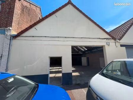 hangar de stockage 121.5 m2