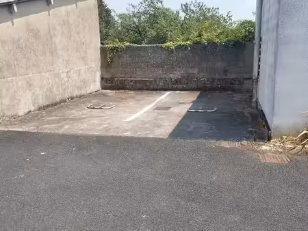 parking poitiers