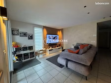 appartement 3 pièces 72 m²