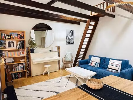 appartement 3 pièces meublé - 60m2 - calme absolu - rue piétonne - lumineux