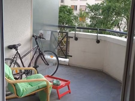 a louer 3 pièces meublé avec deux parkings en sous sol