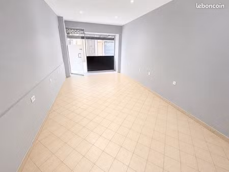 à louer – local commercial 25 m² – la seyne-sur-mer