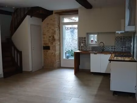 maison lumineuse 2 chambres