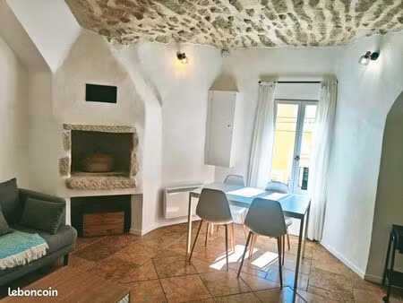 charmant meublé de 50m2 au cœur de caromb
