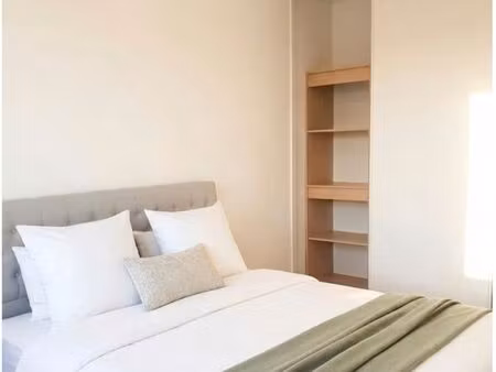 jolie appartement t3 traversant et meublé