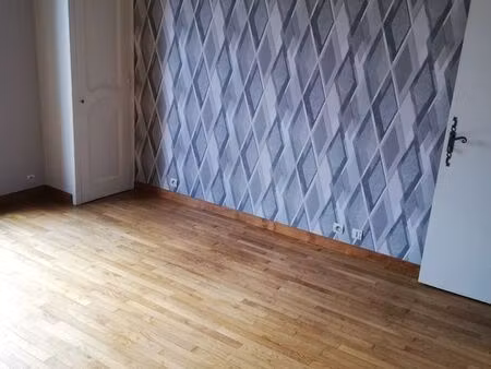 appartement 2 pièces 51 m² saint-lô (centre ville)