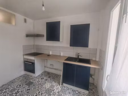 studio 1 pièce 31 m²