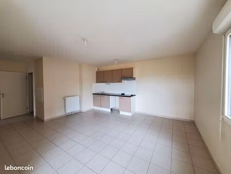 appartement 3 pièces 64 m²