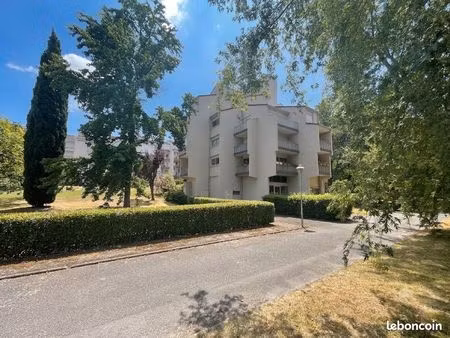 appartement 4 pièces 93 m²