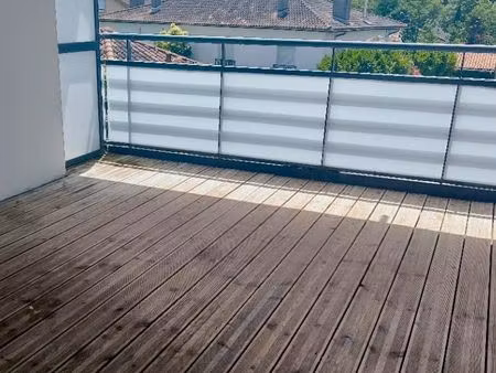 t3 proche centre-ville – 62 m² habitables + terrasse 15 m² – parking - ascenseur