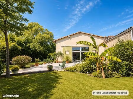propriété 7 pièces 276 m²
