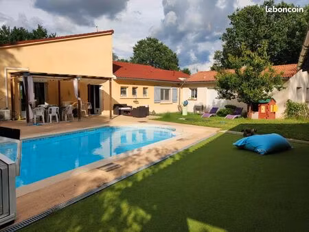 grande maison plus t2 au calme