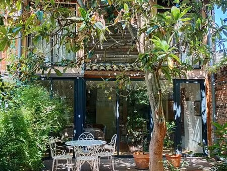 busca / jardin des plantes – maison de ville rénovée avec jardin au calme