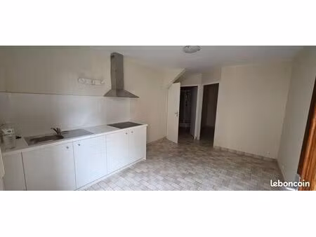 loue appartement t2 proche du centre ville