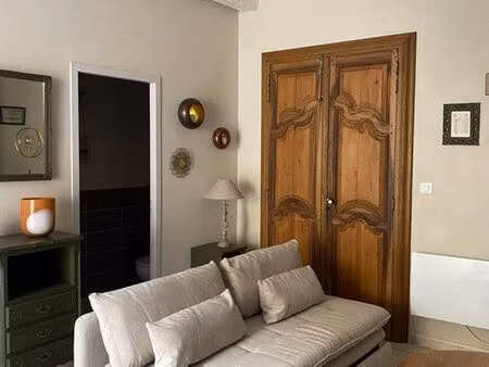 appartement de charme meublé et entièrement équipé à louer dans le centre de villefranche 
