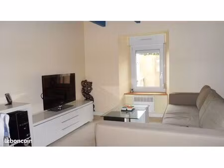 proche centre de lannilis