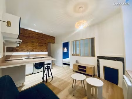 à louer : appartement t1 bis meublé de 29 m² - 6 rue velane  toulouse