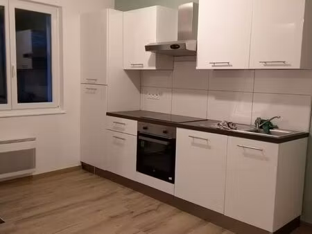 maison de ville avec 2 chambres