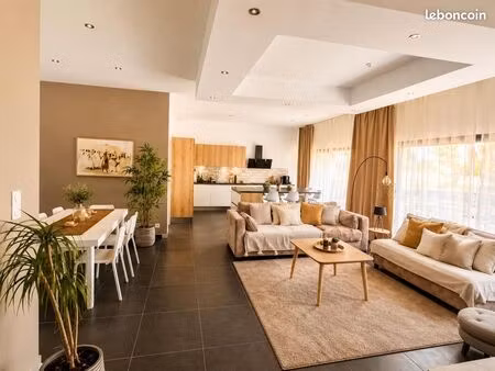 belle maison ave piscine