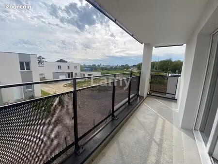 studio 1 pièce 28 m²
