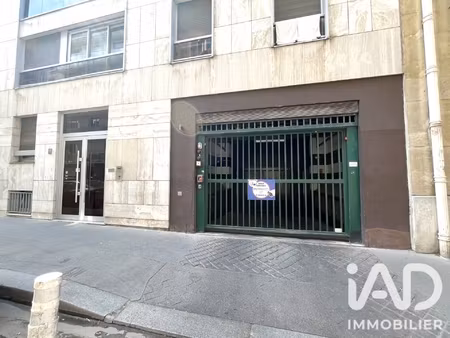 vente parking 10 m²