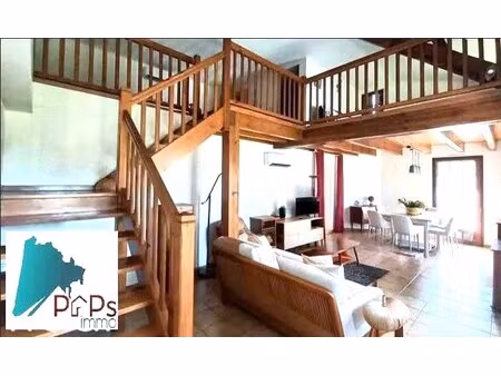 pavillon  3 chambres  séjour  double garage  jardin clos