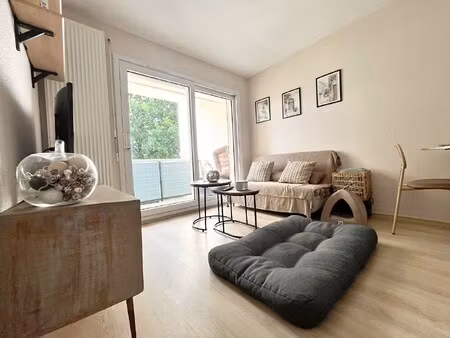 a vendre à vannes appartement t2 avec balcon quartier pompidou calme et proche commodités