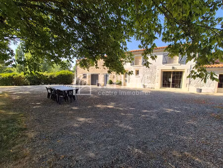 maison saint jean d hermine