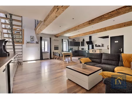 maison de caractère entièrement rénovée avec garage et dépendance